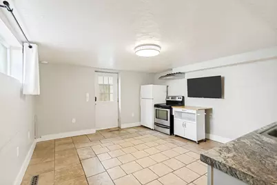 661 E 2620 N, Provo, UT 84604 - Photo 33