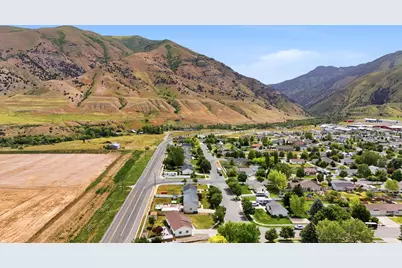 1261 E 25 S, Hyrum, UT 84319 - Photo 39
