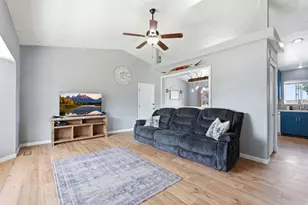 1261 E 25 S, Hyrum, UT 84319 - Photo 5