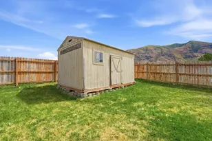1261 E 25 S, Hyrum, UT 84319 - Photo 35