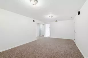 1261 E 25 S, Hyrum, UT 84319 - Photo 23
