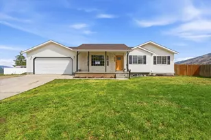 1261 E 25 S, Hyrum, UT 84319 - Photo 43