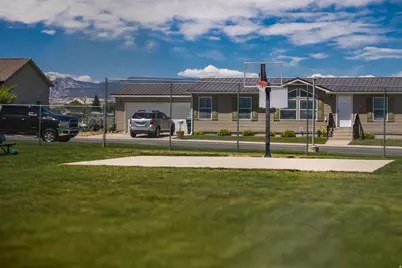 190 W 2100 S, Vernal, UT 84078 - Photo 21