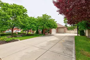 11223 S Autumn Farm Dr, South Jordan, UT 84095 - Photo 3