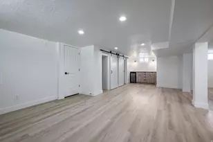 2327 E Bryan Ave, Salt Lake City, UT 84108 - Photo 17