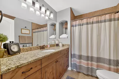 7253 S Viansa Ct, Midvale, UT 84047 - Photo 37