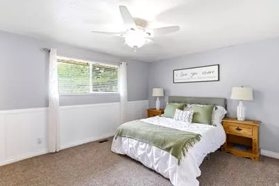 42 E Bonita Way, Centerville, UT 84014 - Photo 13