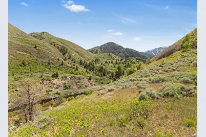 9724 S Old U.S. Highway 189, Heber City, UT 84032 - Photo 9