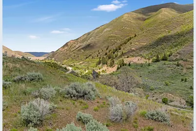 9724 S Old U.S. Highway 189, Heber City, UT 84032 - Photo 11