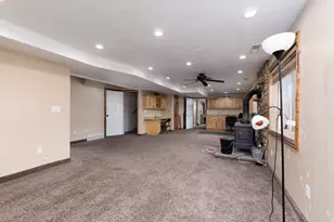 420 S Main St, Central Valley, UT 84754 - Photo 35