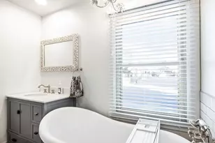 1813 E 1700 S, Salt Lake City, UT 84108 - Photo 9