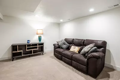 1813 E 1700 S, Salt Lake City, UT 84108 - Photo 13