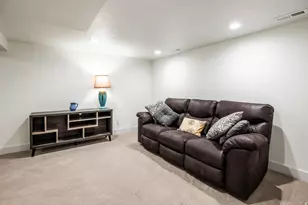 1813 E 1700 S, Salt Lake City, UT 84108 - Photo 13