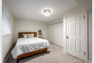 8956 S Golden Field Way E, Sandy, UT 84094 - Photo 29