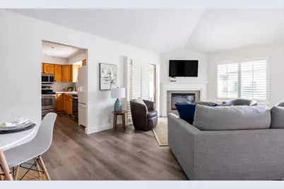 8956 S Golden Field Way E, Sandy, UT 84094 - Photo 11