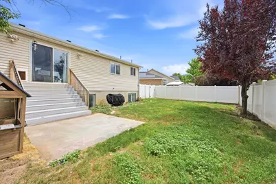 103 W 2250 N, Layton, UT 84041 - Photo 21