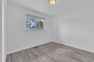 235 S Center St, Santaquin, UT 84655 - Photo 21
