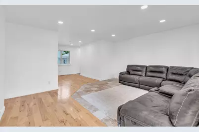 235 S Center St, Santaquin, UT 84655 - Photo 15