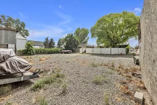 235 S Center St, Santaquin, UT 84655 - Photo 45