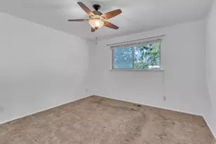 235 S Center St, Santaquin, UT 84655 - Photo 23