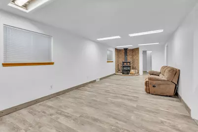 235 S Center St, Santaquin, UT 84655 - Photo 25
