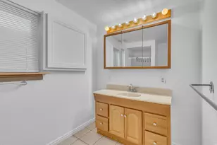 235 S Center St, Santaquin, UT 84655 - Photo 33