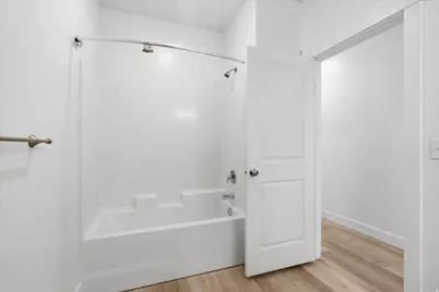 475 W 60 S #L202, Providence, UT 84332 - Photo 11