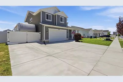 4229 W 6025 S, Roy, UT 84067 - Photo 3