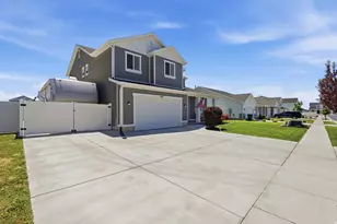 4229 W 6025 S, Roy, UT 84067 - Photo 3