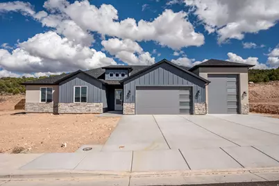 611 S Renze Adams St, Cedar City, UT 84721 - Photo 1