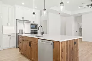 611 S Renze Adams St, Cedar City, UT 84721 - Photo 13