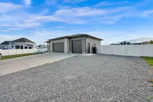9853 N Elkhorn Rd, Eagle Mountain, UT 84005 - Photo 45