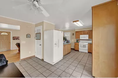 927 E 5650 S, Murray, UT 84121 - Photo 7