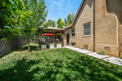 1809 E Gunderson Ln, Holladay, UT 84124 - Photo 31