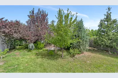 8453 S Windmill Dr, West Jordan, UT 84081 - Photo 37