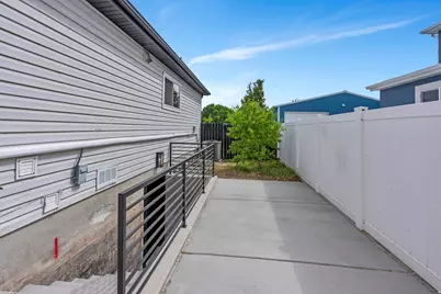 8453 S Windmill Dr, West Jordan, UT 84081 - Photo 25