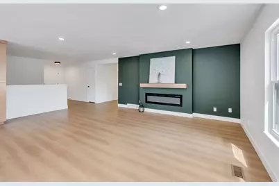 8453 S Windmill Dr, West Jordan, UT 84081 - Photo 13