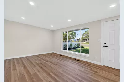661 E 1050 N, Ogden, UT 84404 - Photo 5