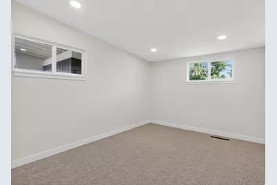 661 E 1050 N, Ogden, UT 84404 - Photo 21