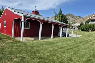 1075 Grandview Dr, Providence, UT 84332 - Photo 7