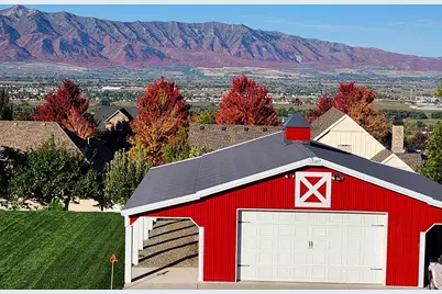1075 Grandview Dr, Providence, UT 84332 - Photo 3
