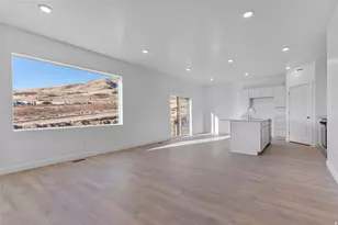 614 E Levengrove Dr, Lehi, UT 84048 - Photo 5