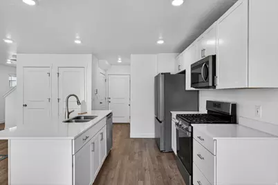 8614 W Bowie Dr, Magna, UT 84044 - Photo 11