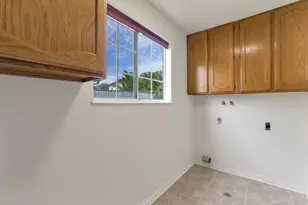 5548 S 2150 W, Roy, UT 84067 - Photo 7
