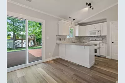332 S 1575 W, Lehi, UT 84043 - Photo 7