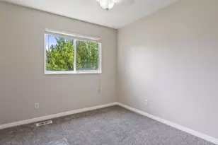 332 S 1575 W, Lehi, UT 84043 - Photo 15