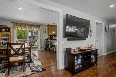 899 E 7905 S, Sandy, UT 84094 - Photo 15
