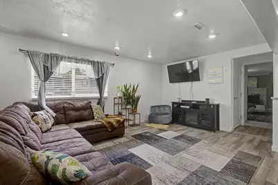 899 E 7905 S, Sandy, UT 84094 - Photo 11