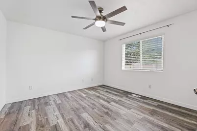 5525 N Hampton Way E, Stansbury Park, UT 84074 - Photo 15