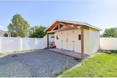 5525 N Hampton Way E, Stansbury Park, UT 84074 - Photo 33